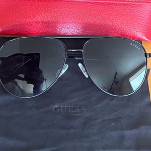 Guess Black Aviator Sunglasses